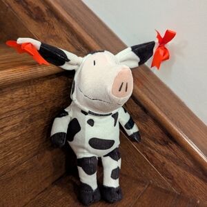 Olivia pig plush in cow costume.  Vintage 2010 Excellent Condition Rare